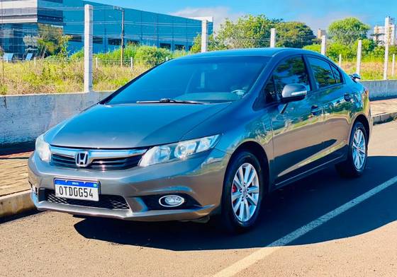 HONDA CIVIC 2.0 LXR 16V FLEX 4P AUTOMÁTICO HONDA CIVIC 2.0 LXR 16V FLEX 4P AUTOMÁTICO